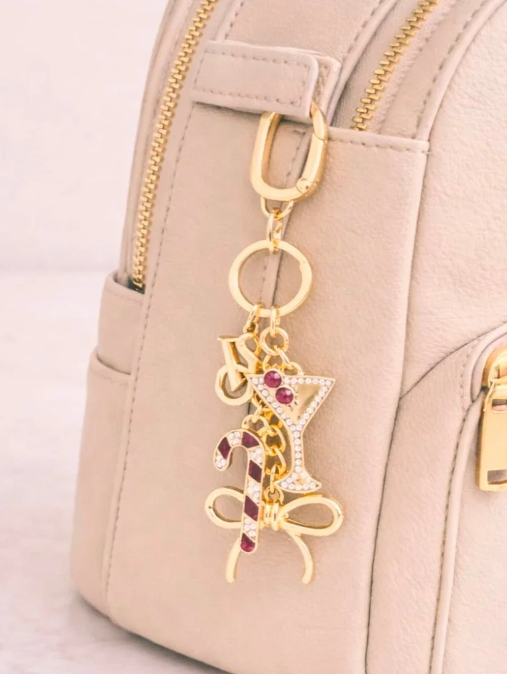 🆕 VICTORIA'S SECRET Holiday Festive Gold Tone Key Ring/Bag Charms